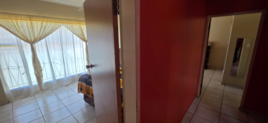 4 Bedroom Property for Sale in Meiringspark North West